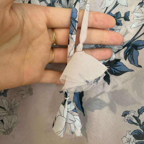 MISA Los Angeles Veneda Pink Floral Sleeveless Ruffle Top - Picture 6 of 7